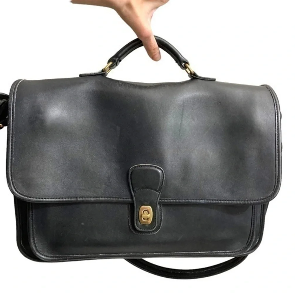 Coach black leather metropolitan briefcase bag 5180 as seen on Ann Hathaway